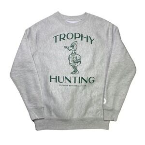 Trophy Hunting sweater‎